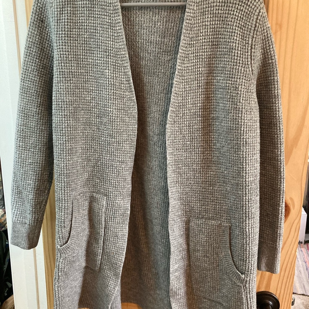 Cardigan - Picture 2 of 3